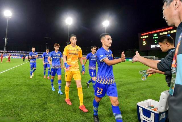 莱昂纳德超神快船险胜76人 森林狼送活塞8连败