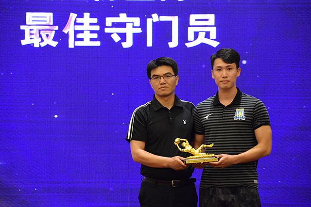 贝尔预测赛季末冠军 欧冠皇马 金球奖姆巴佩