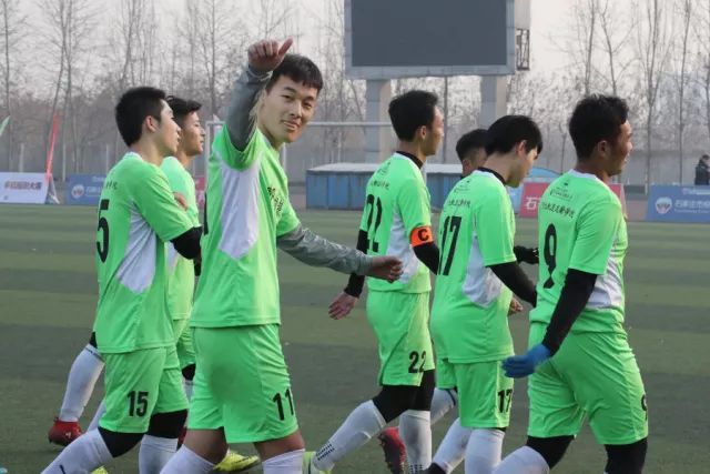 霍姆格伦35+14雷霆轻取爵士 国王送猛龙8连败